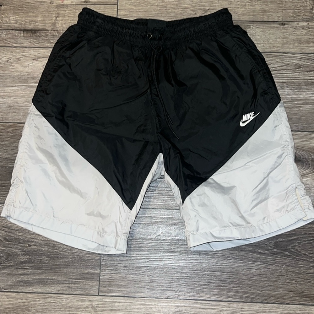 Men’s large NIKE shorts